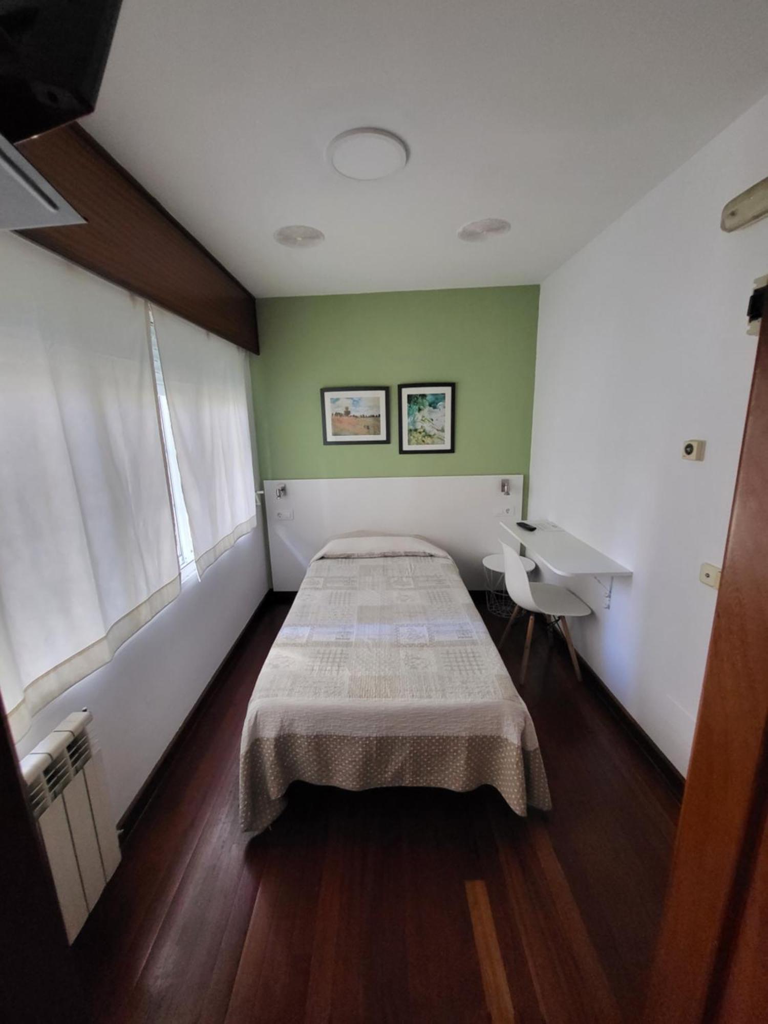 Hostal La Frontera Ferrol Extérieur photo