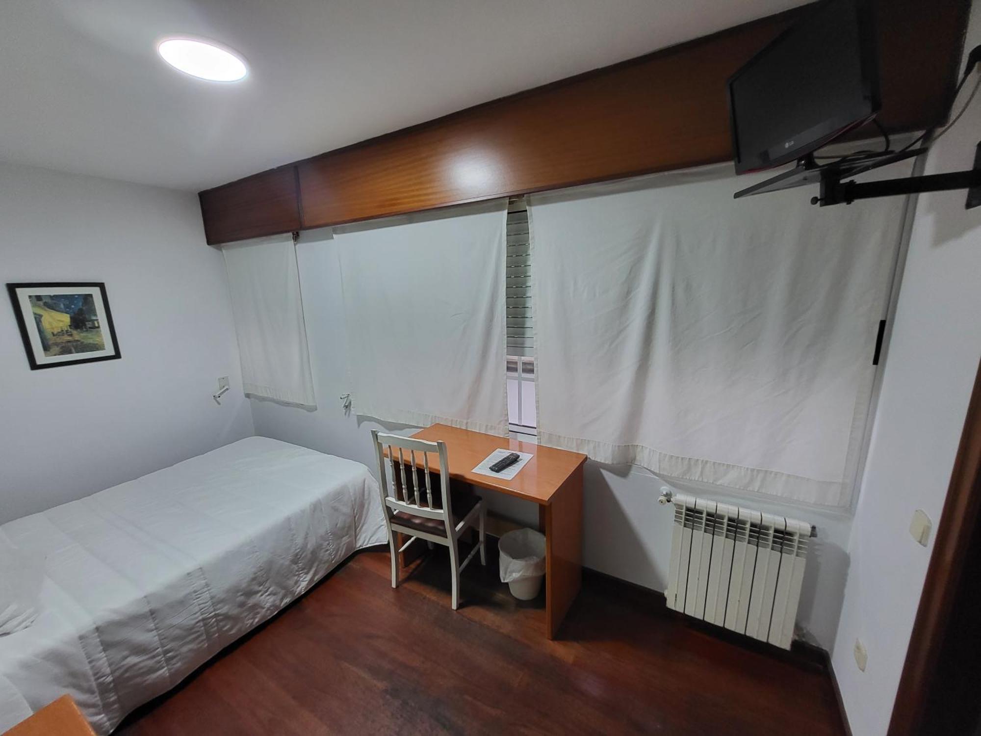 Hostal La Frontera Ferrol Extérieur photo
